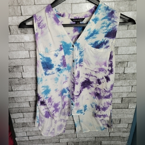 Rock &‎ Republic Size Small Sleeveless Button down Tie Dye Shirt
